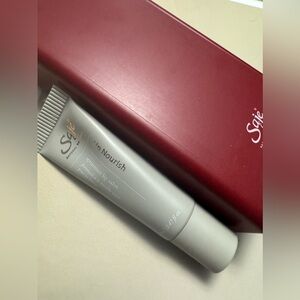 Saje Natural Wellness Lip Nourish Spearmint Lip Salve bundle unused